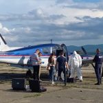Двама се издирват за самолета беглец край Търговище